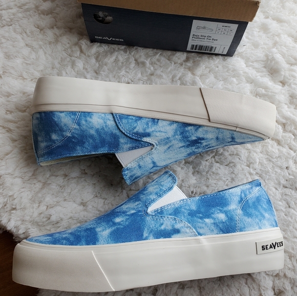 SeaVees Baja blue tie-dye platform slip-ons - Picture 4 of 8